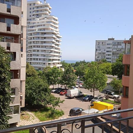 Flora Beach Apartaments Бургас Экстерьер фото