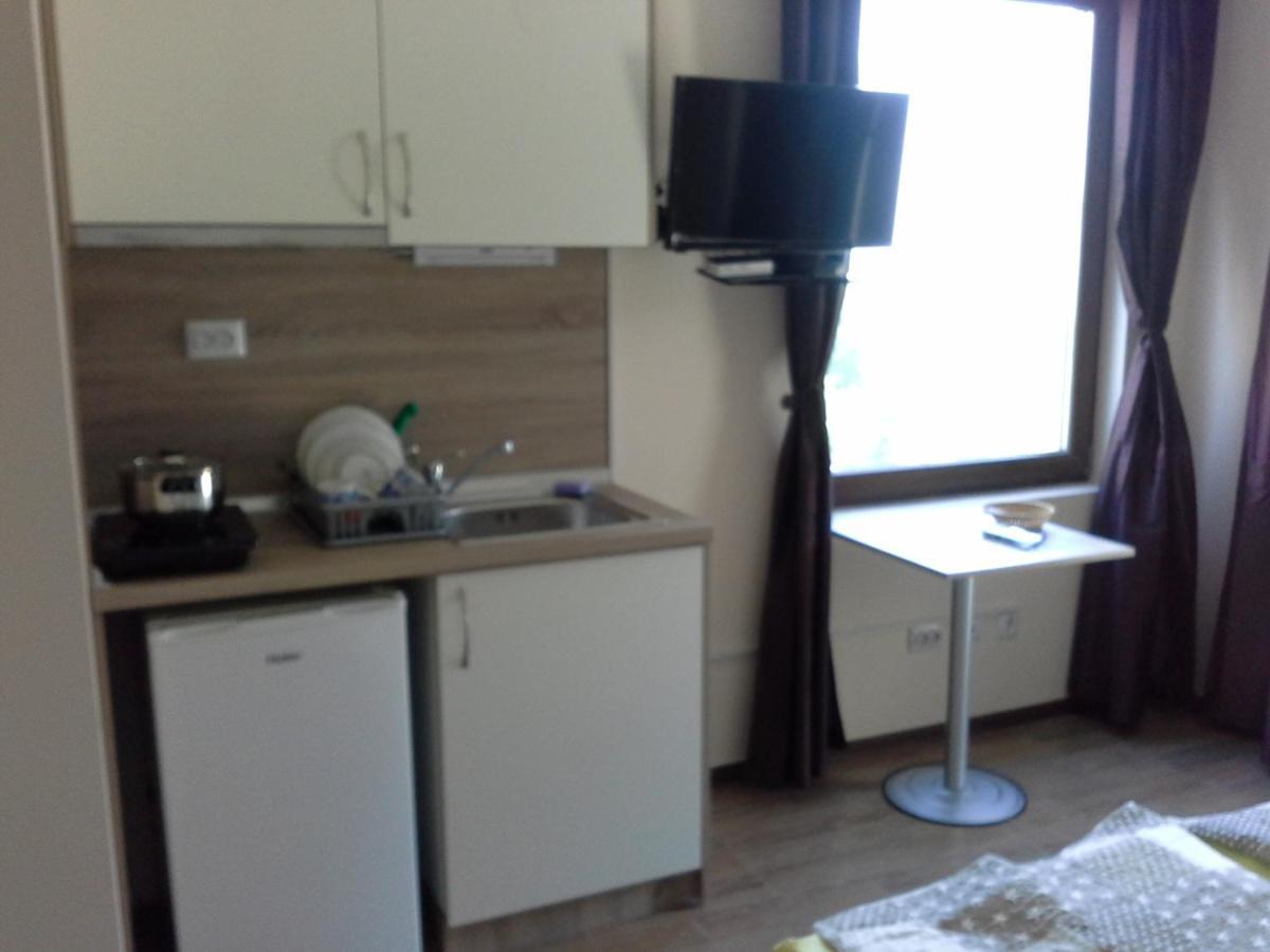 Flora Beach Apartaments Бургас Экстерьер фото