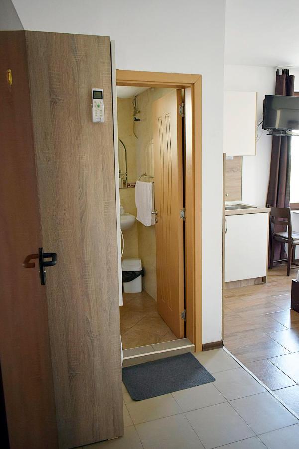 Flora Beach Apartaments Бургас Экстерьер фото